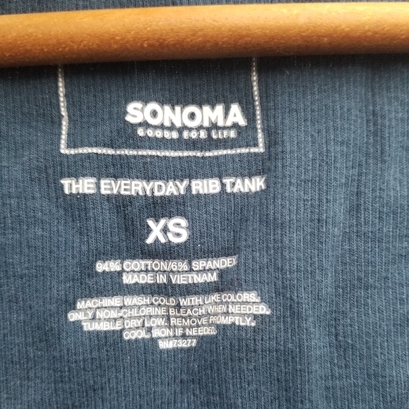 Tank top - Picture 2 of 2